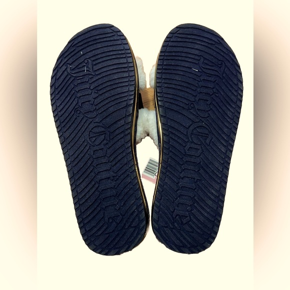 NWT Juicy Couture Soft Fuzzy Logo Slippers Gold Trim L - Picture 3 of 6
